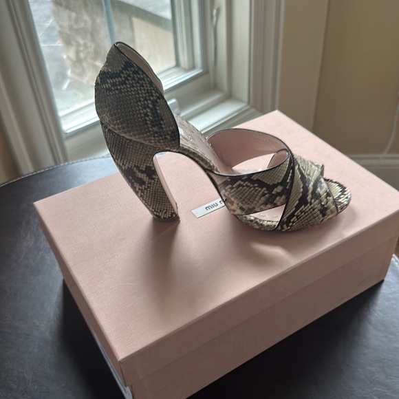 Miu Miu Shoes - Miu Miu snake leather pumps, side 40